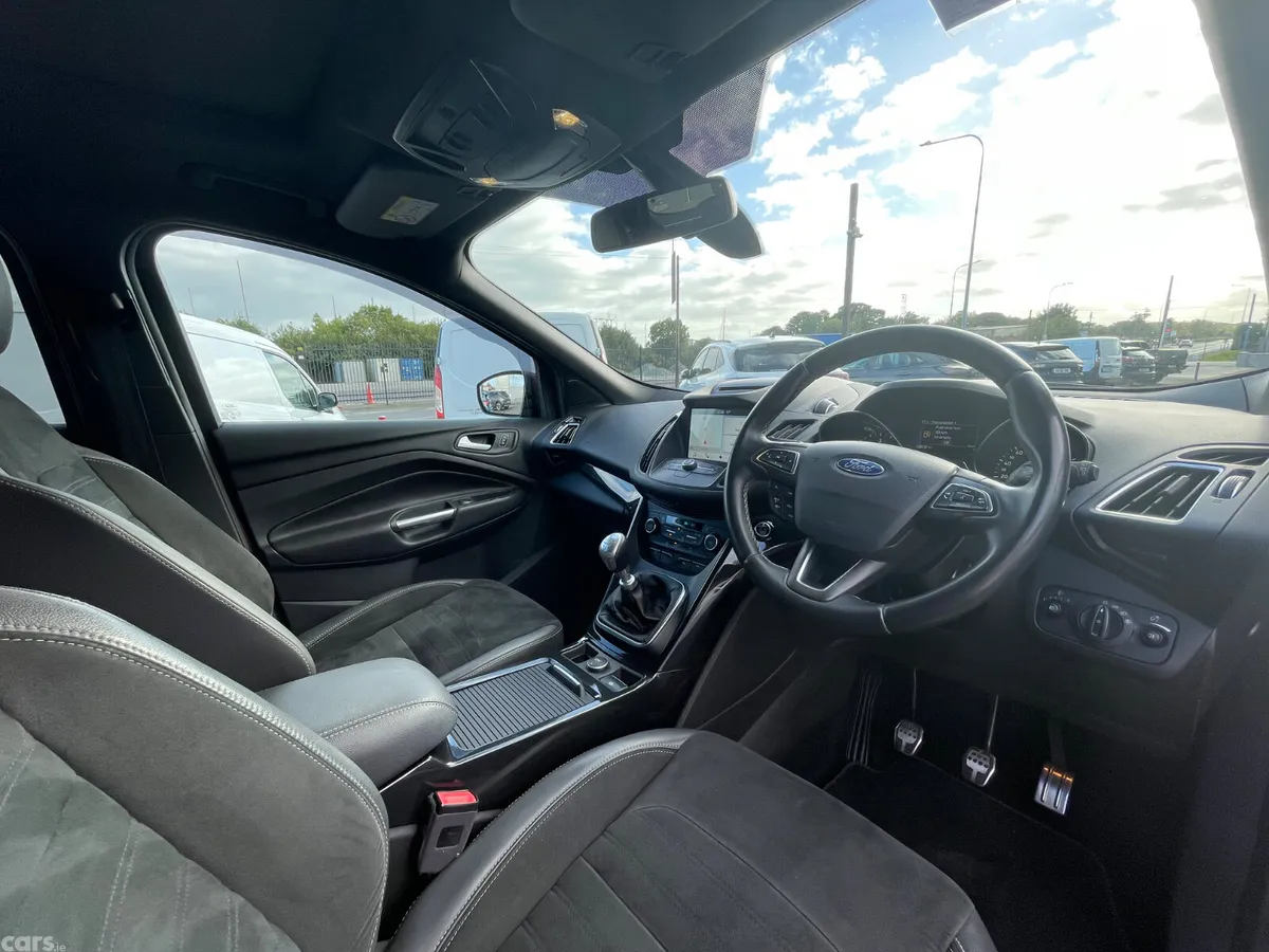 Ford Kuga SUV, Diesel, 2018, Red