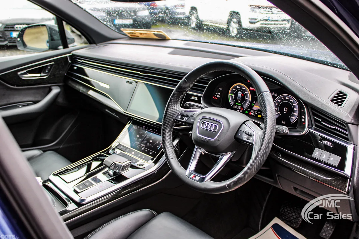 Audi Q7 SUV, Petrol Plug-in Hybrid, 2023, Blue