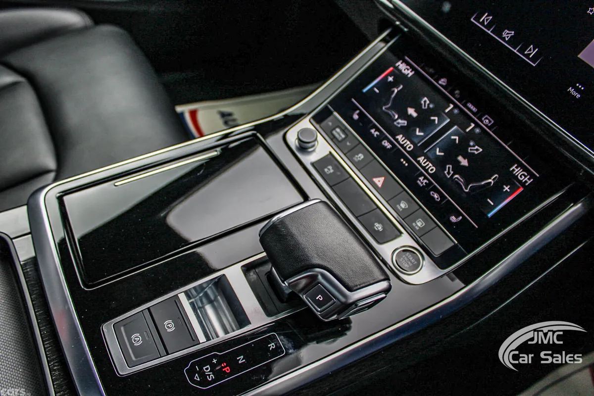 Audi Q7 SUV, Petrol Plug-in Hybrid, 2023, Blue