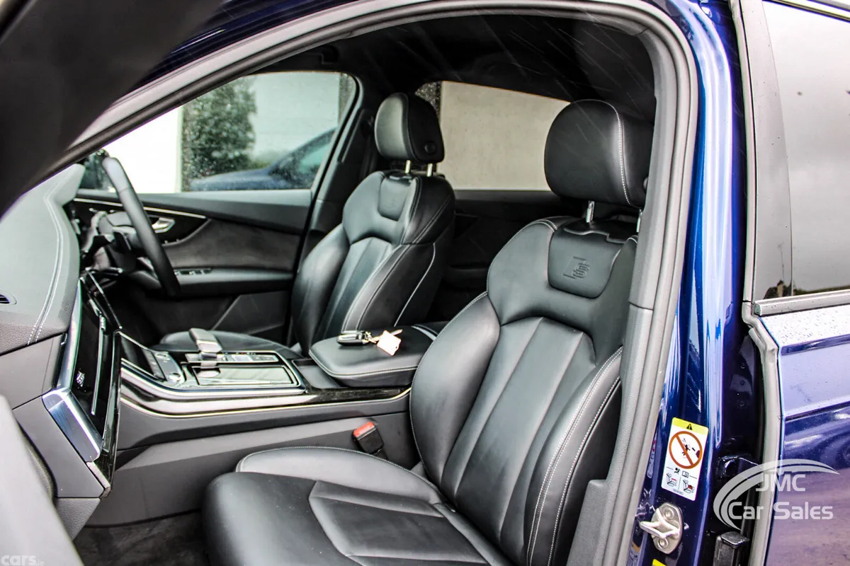 Audi Q7 SUV, Petrol Plug-in Hybrid, 2023, Blue