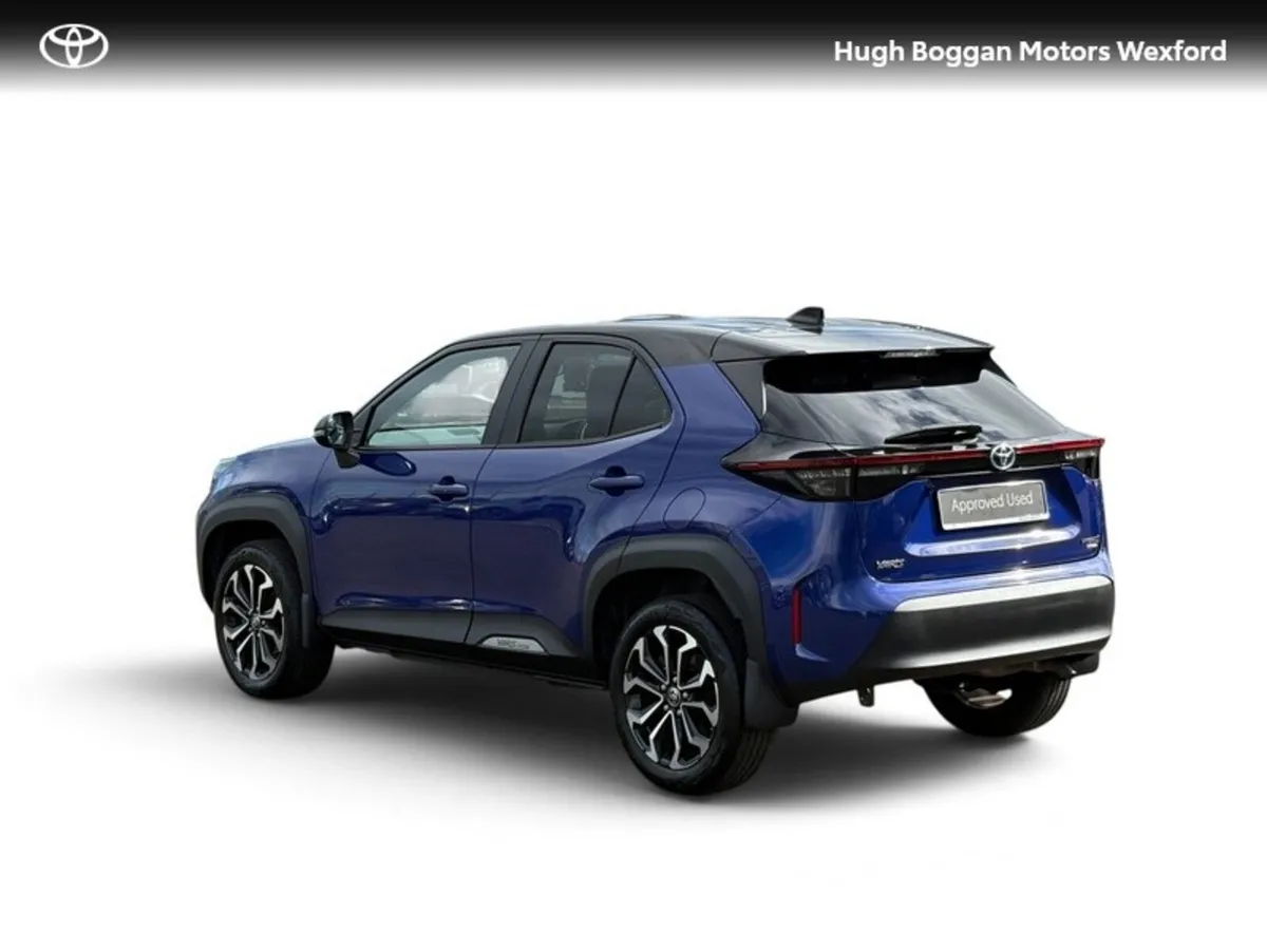 Toyota Yaris Cross Hatchback, Petrol Hybrid, 2023, Blue