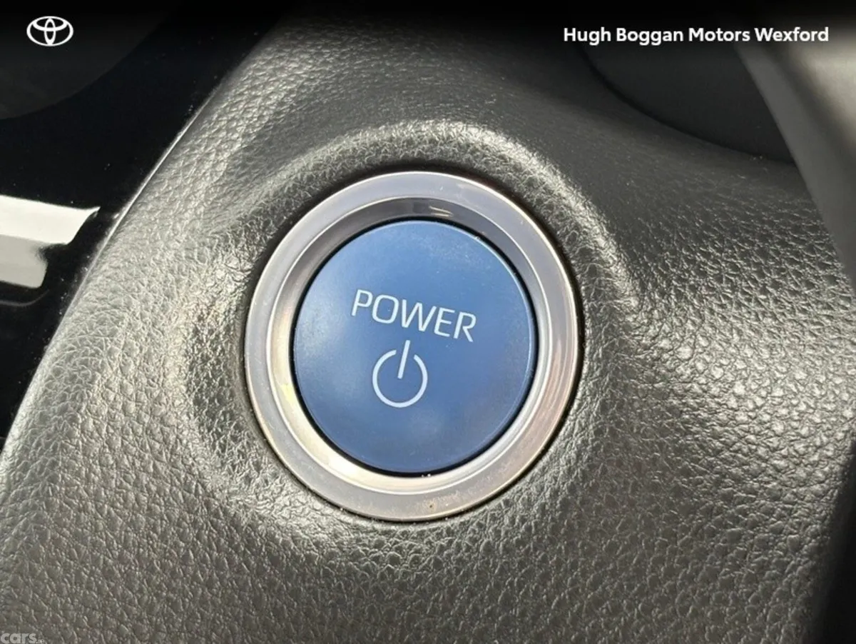 Toyota Yaris Cross Hatchback, Petrol Hybrid, 2023, Blue
