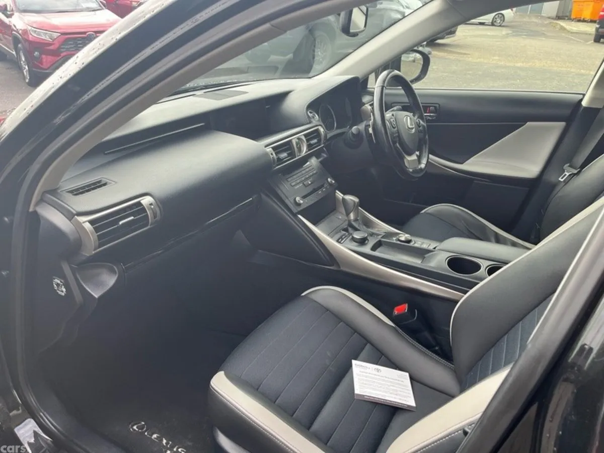 Lexus IS Saloon, Petrol Hybrid, 2016, Black