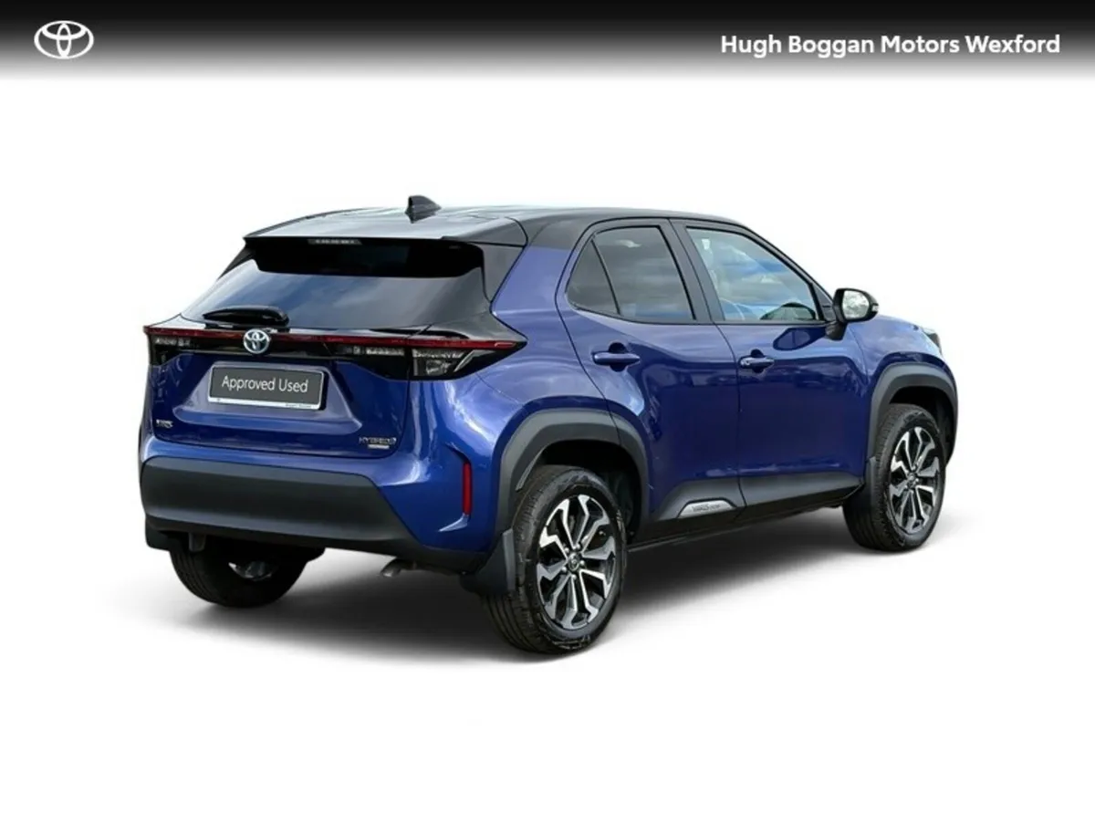 Toyota Yaris Cross Hatchback, Petrol Hybrid, 2023, Blue