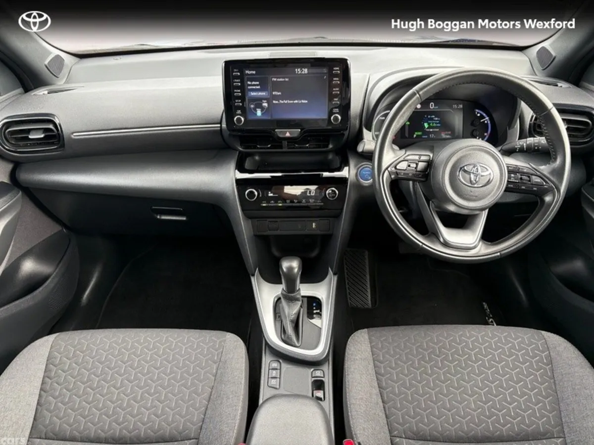 Toyota Yaris Cross Hatchback, Petrol Hybrid, 2023, Blue
