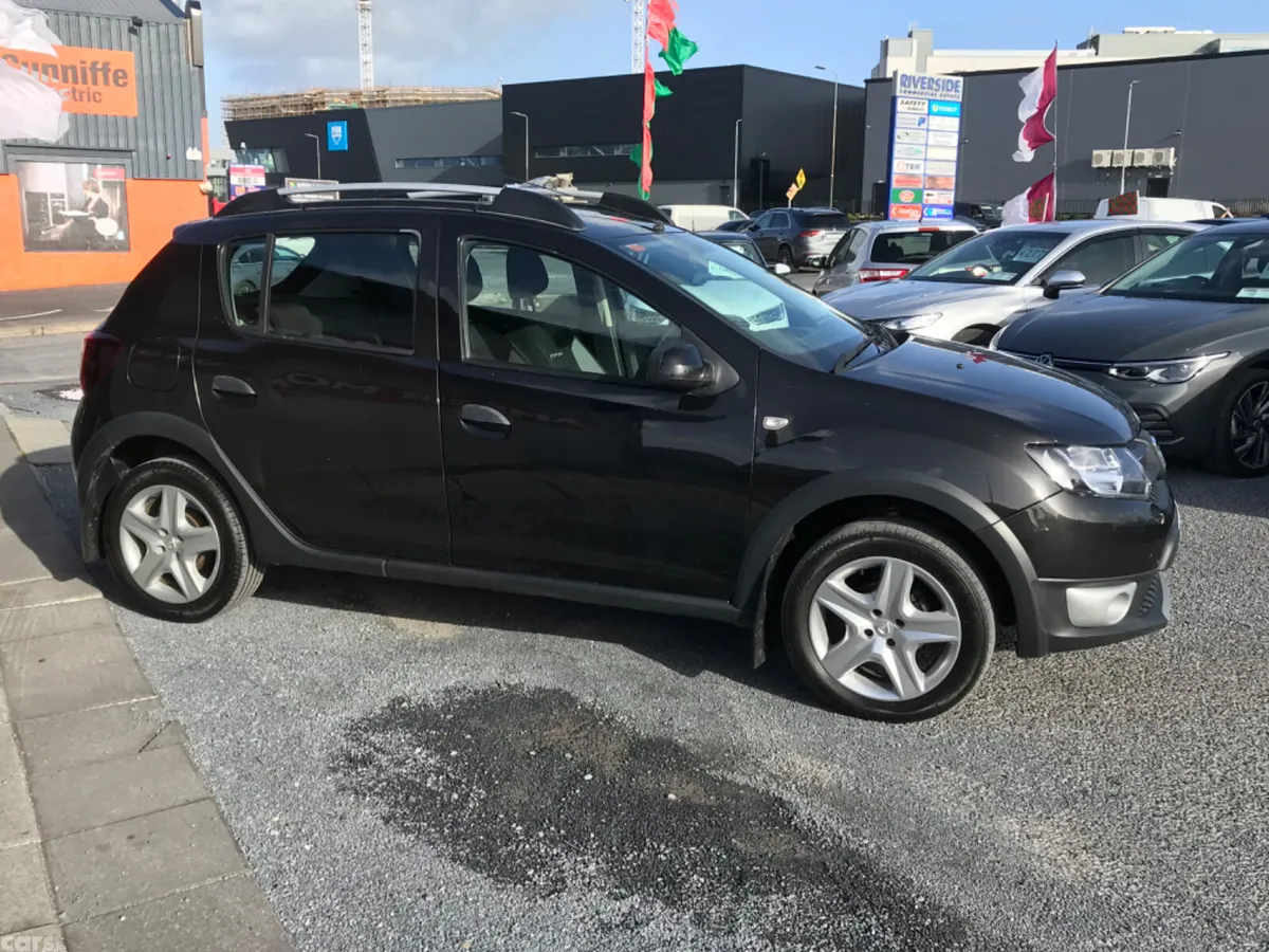 Dacia Sandero Stepway Hatchback, Diesel, 2015, Black