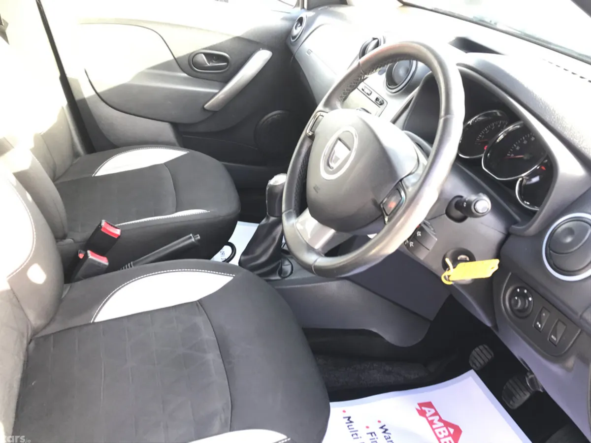 Dacia Sandero Stepway Hatchback, Diesel, 2015, Black