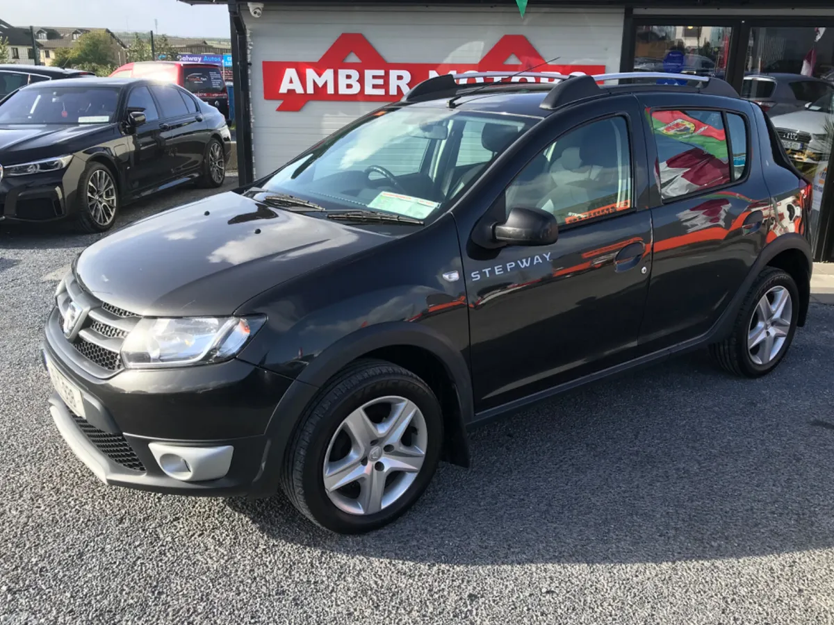 Dacia Sandero Stepway Hatchback, Diesel, 2015, Black