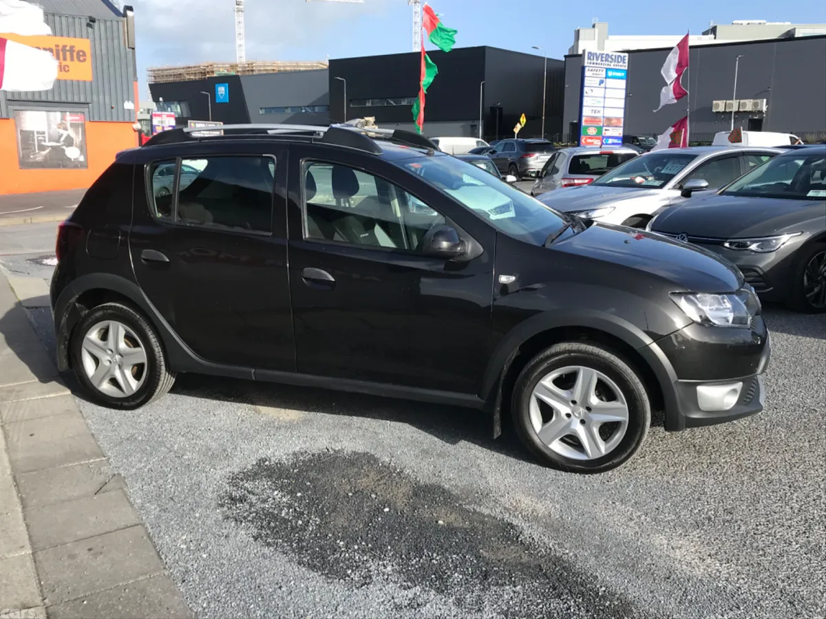 Dacia Sandero Stepway Hatchback, Diesel, 2015, Black