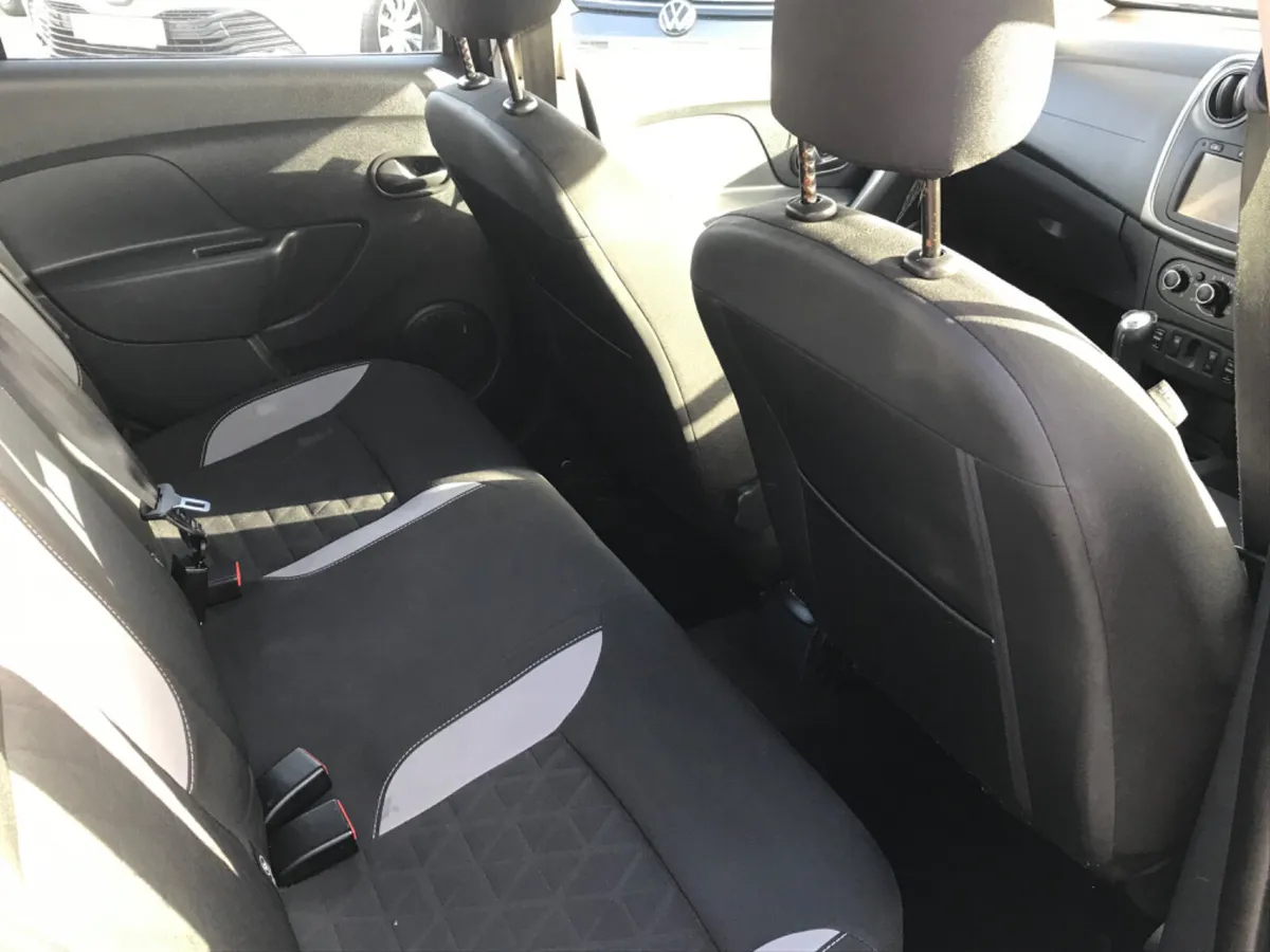 Dacia Sandero Stepway Hatchback, Diesel, 2015, Black