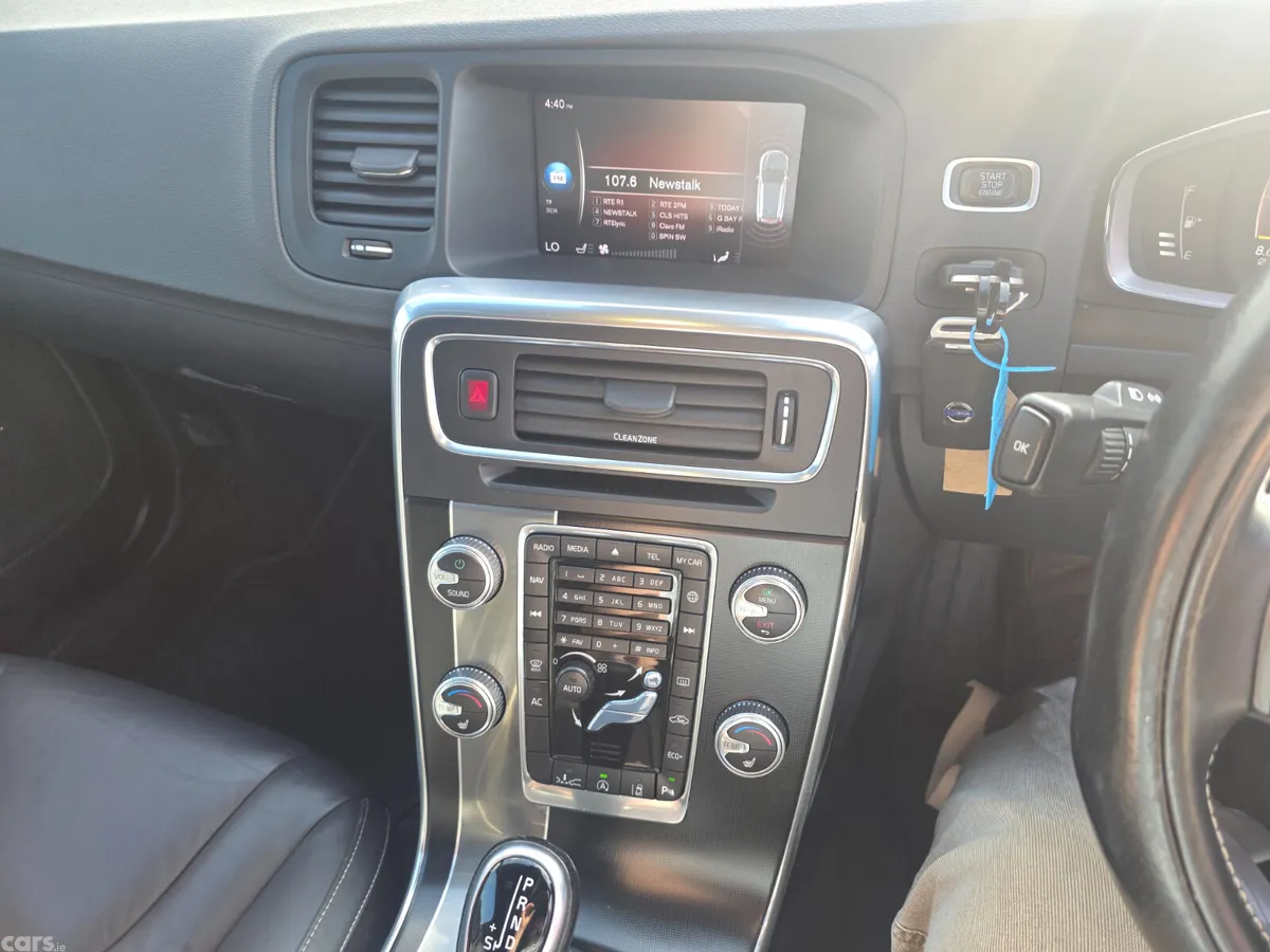 Volvo V60 Estate, Diesel, 2018, Black