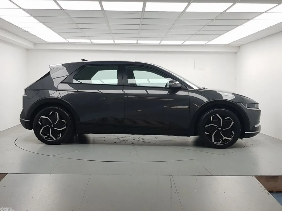 Hyundai IONIQ 5 MPV, Electric, 2025, Grey