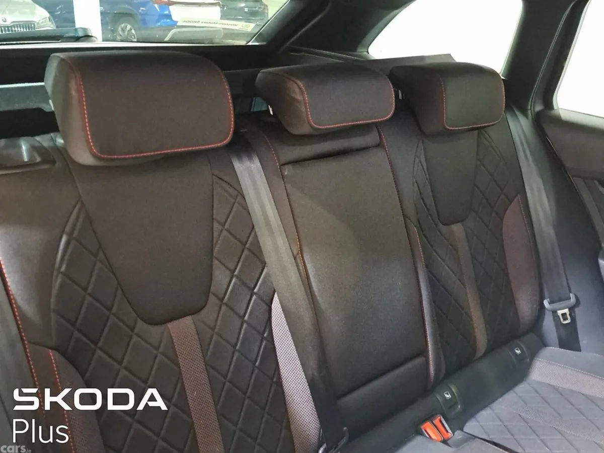Skoda Octavia Estate, Diesel, 2024, Grey