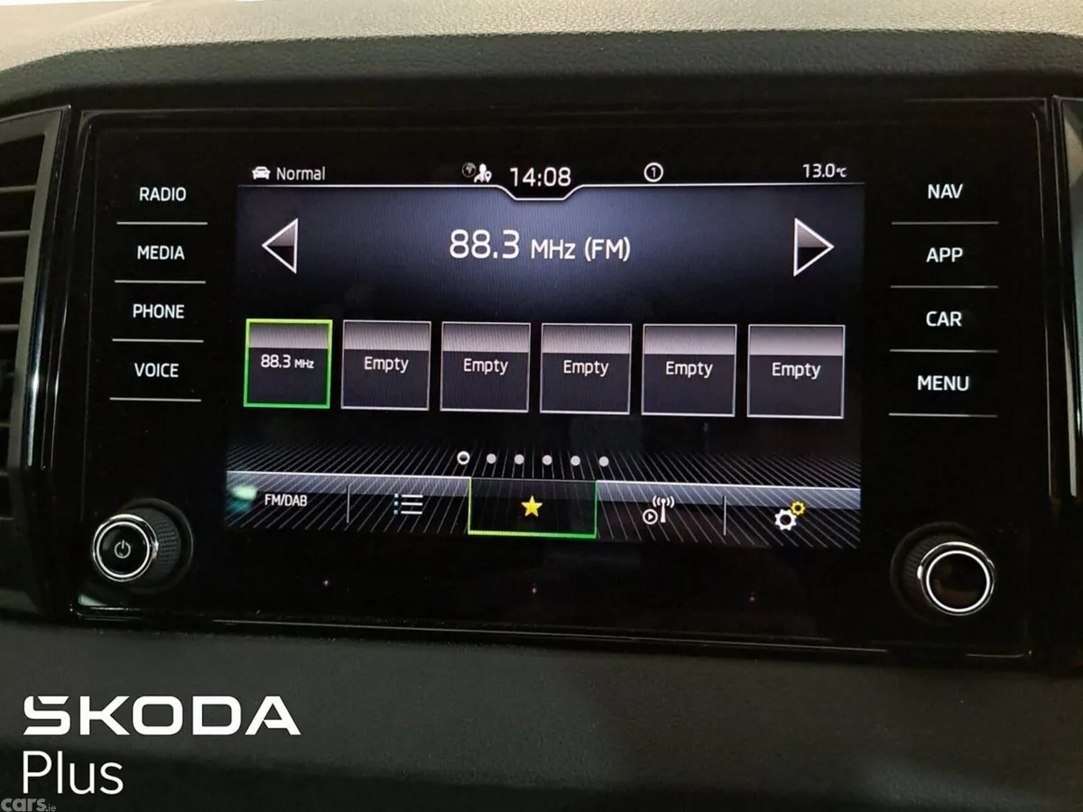 Skoda Karoq SUV, Diesel, 2023, Black