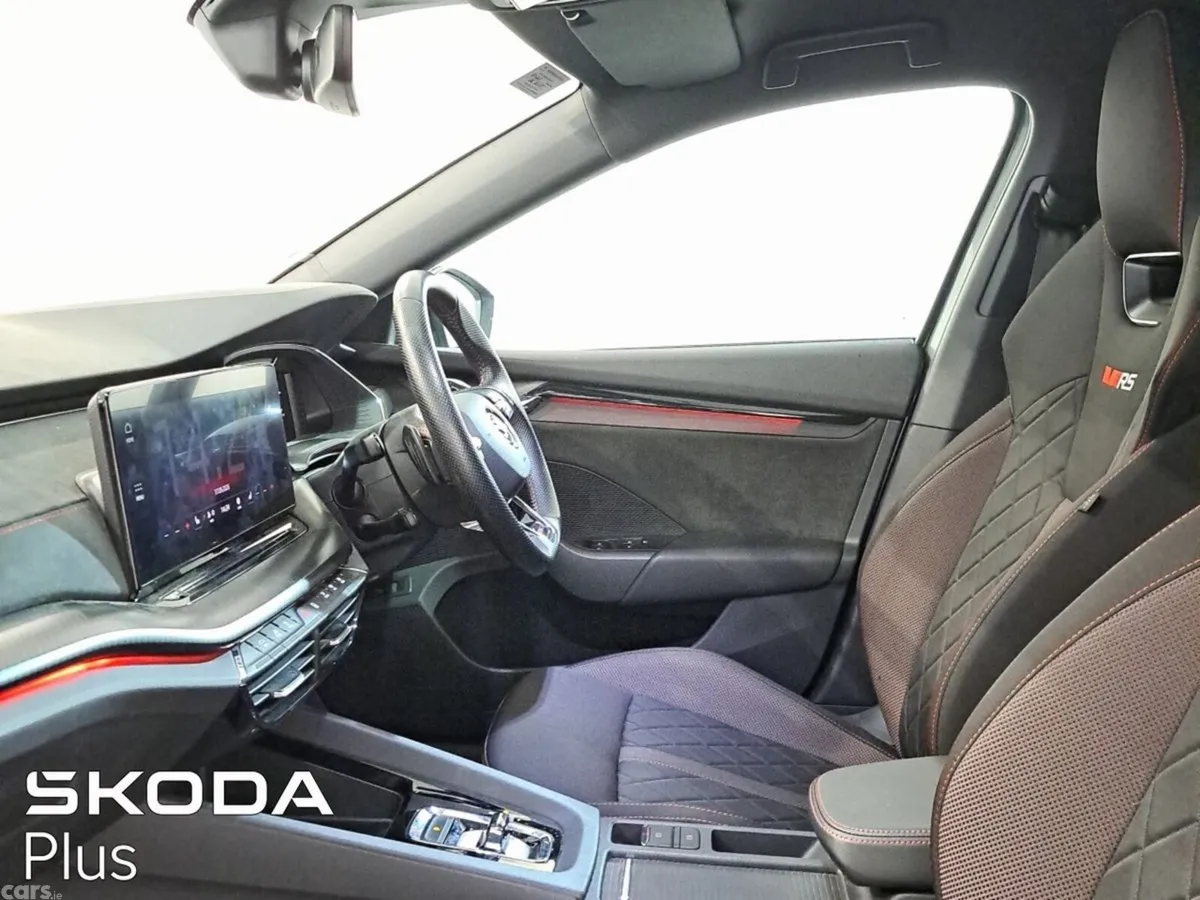 Skoda Octavia Estate, Diesel, 2024, Grey