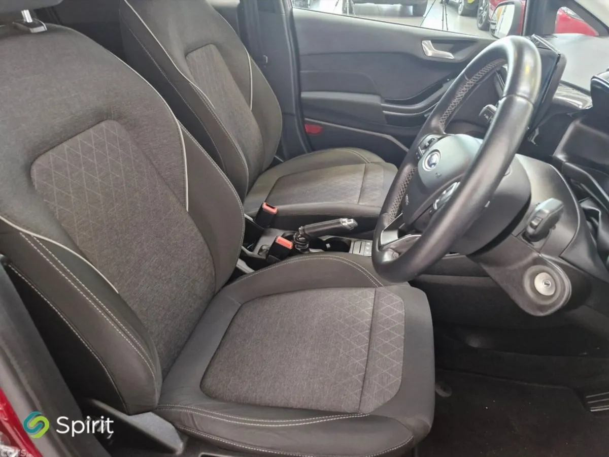 Ford Fiesta Hatchback, Petrol, 2018, Red