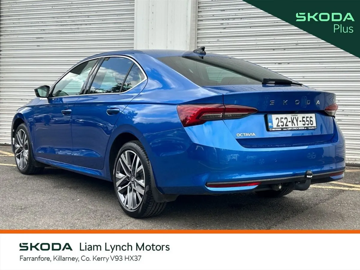 Skoda Octavia Saloon, Diesel, 2025, Blue