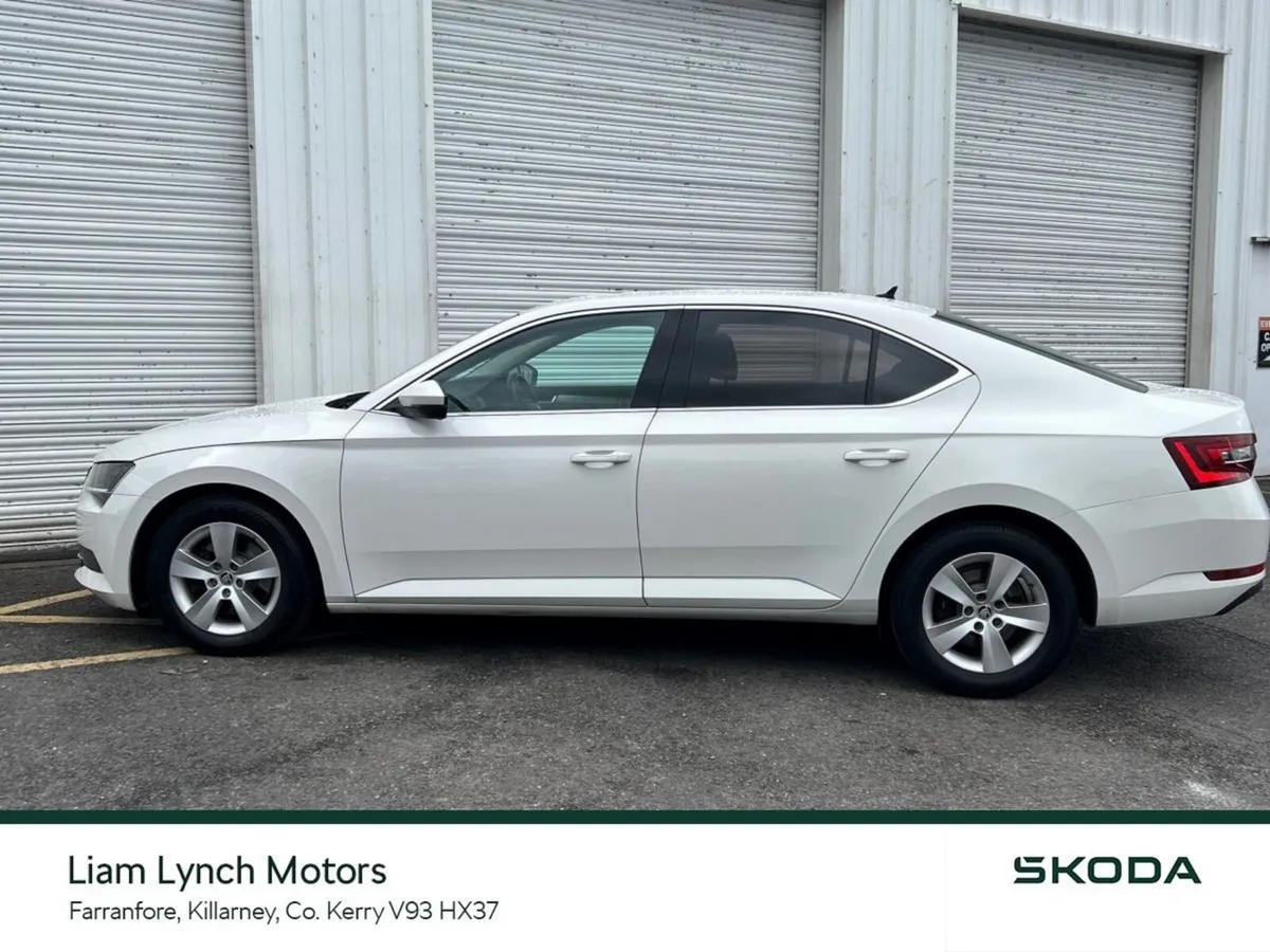 Skoda Superb Saloon, Diesel, 2018, White