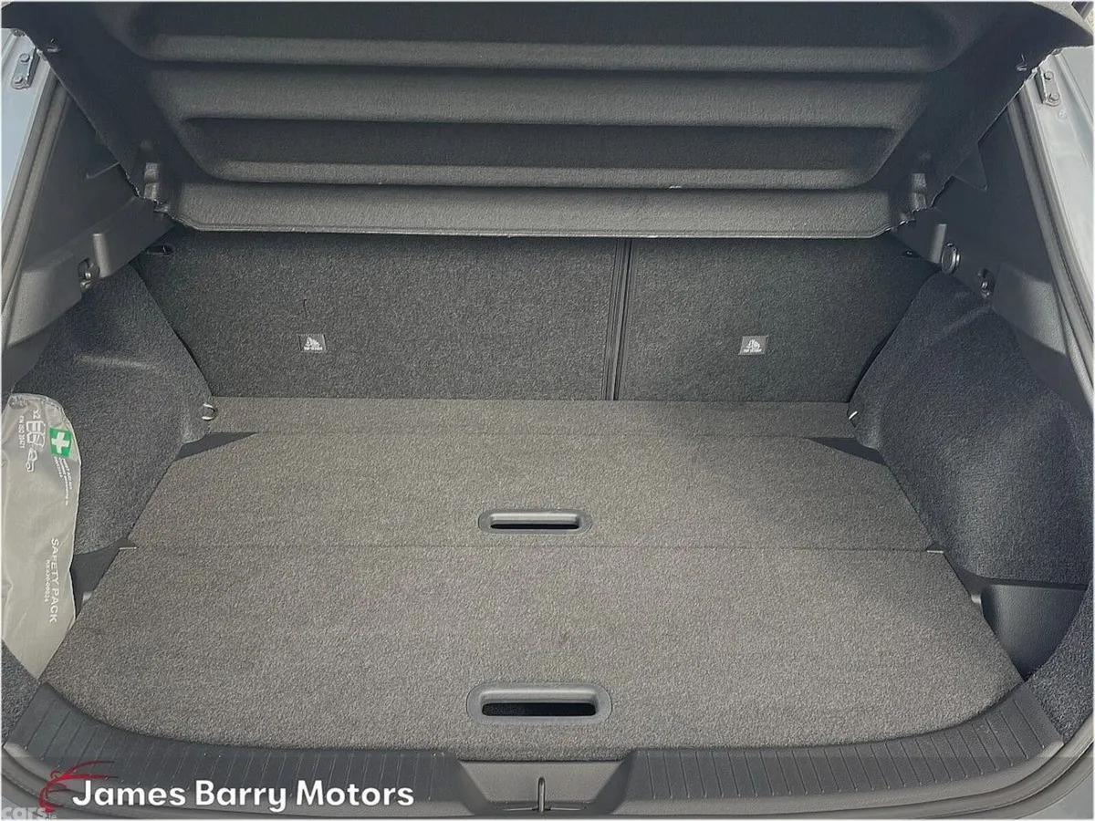 Nissan Qashqai MPV, Petrol, 2025, Grey