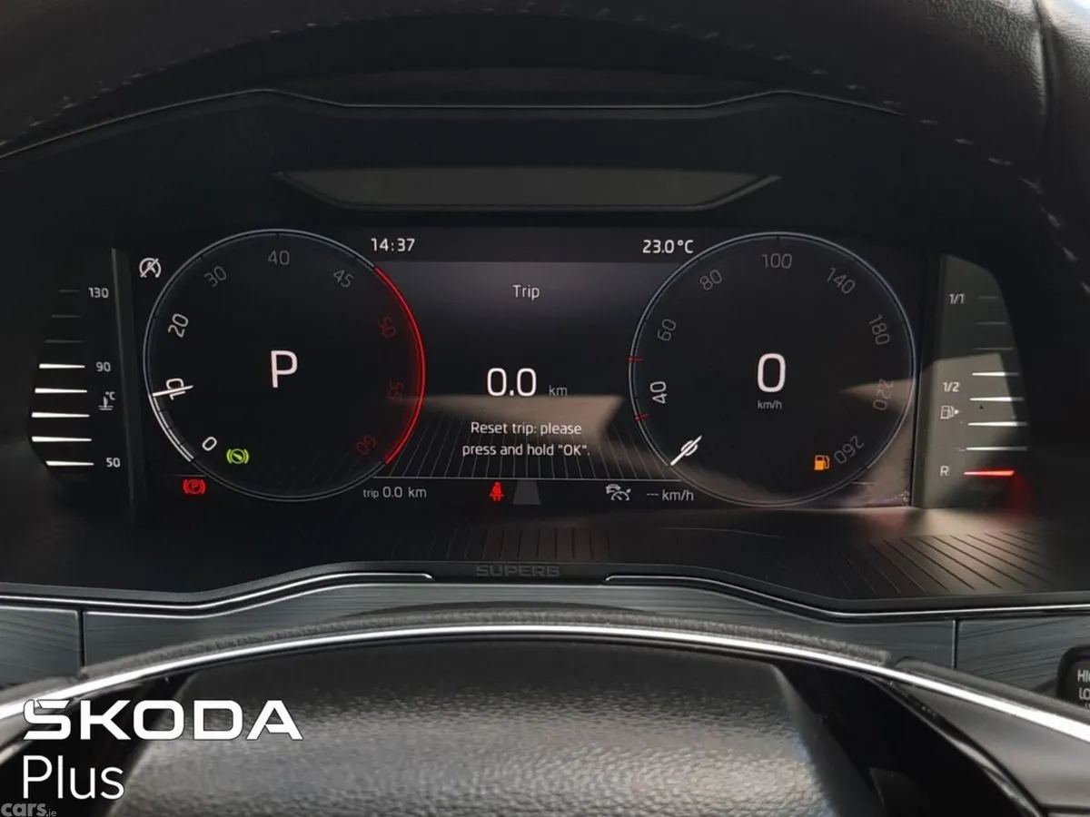 Skoda Superb Saloon, Diesel, 2023, Blue