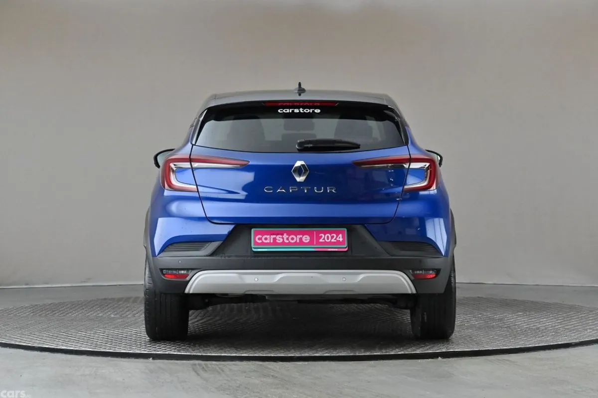 Renault Captur SUV, Petrol, 2024, Blue