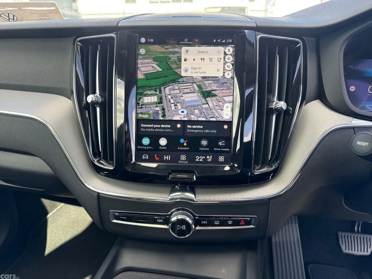 Volvo XC60 SUV, Petrol Plug-in Hybrid, 2023, Blue