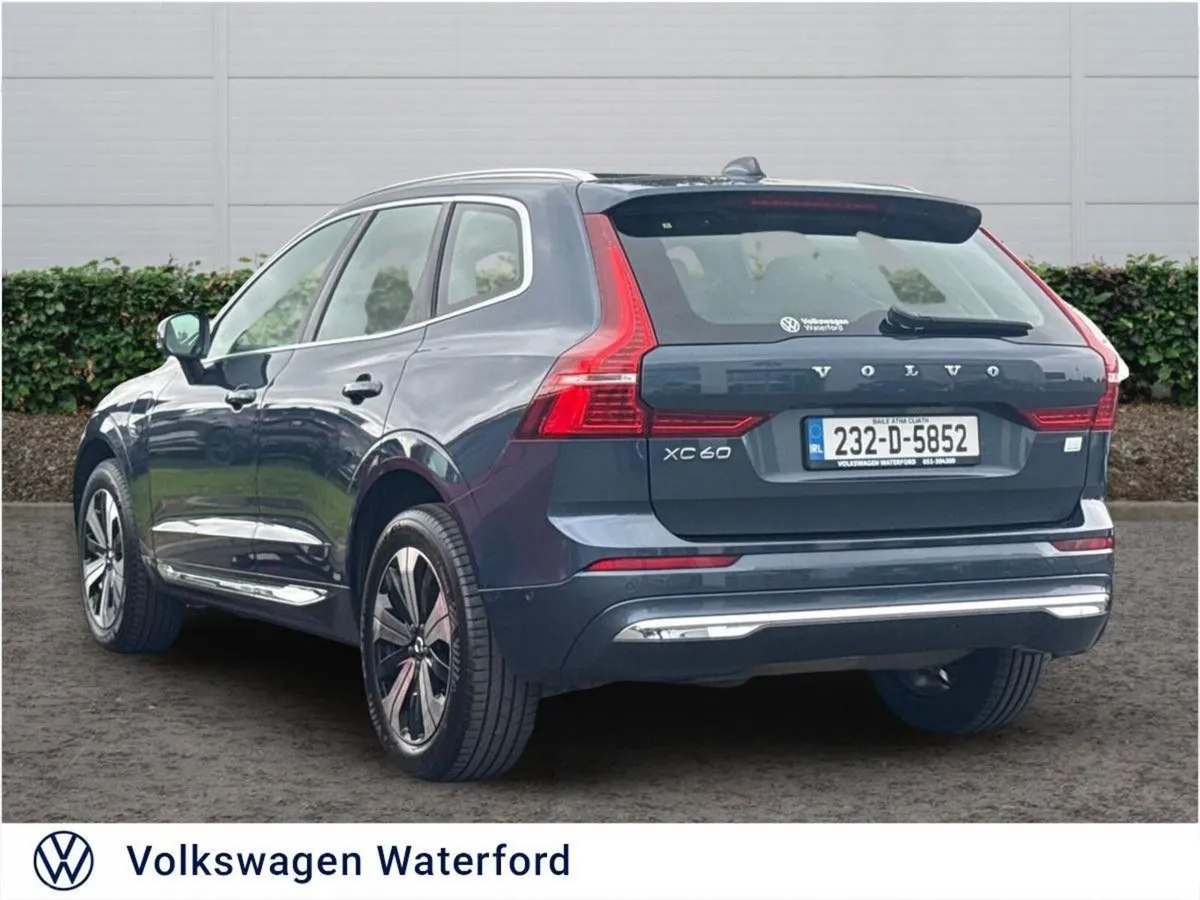 Volvo XC60 SUV, Petrol Plug-in Hybrid, 2023, Blue