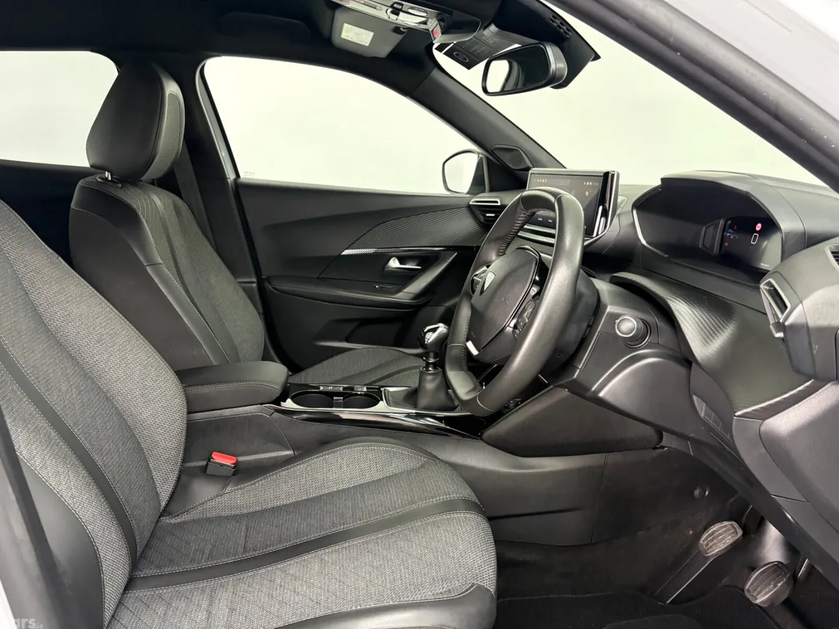 Peugeot 2008 SUV, Petrol, 2024, White