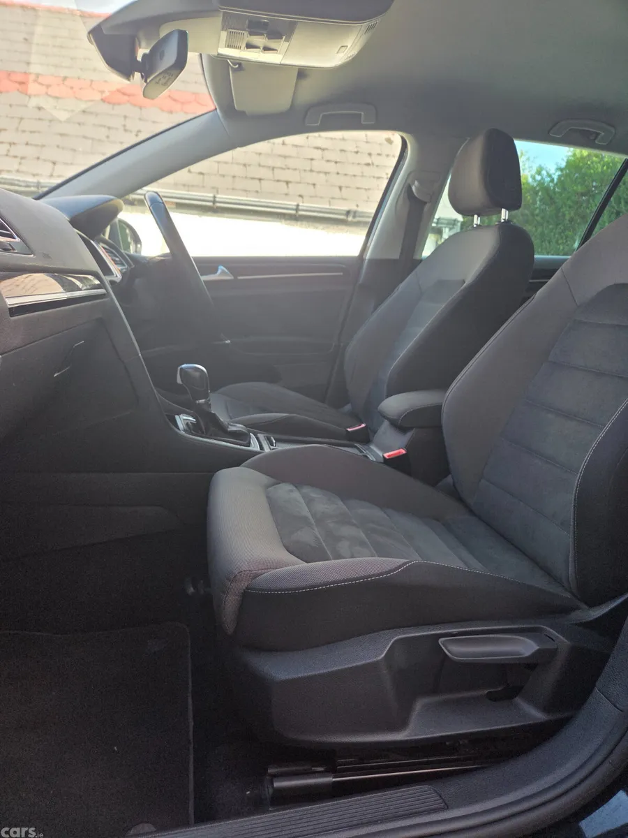Volkswagen Golf Hatchback, Petrol, 2017, Black