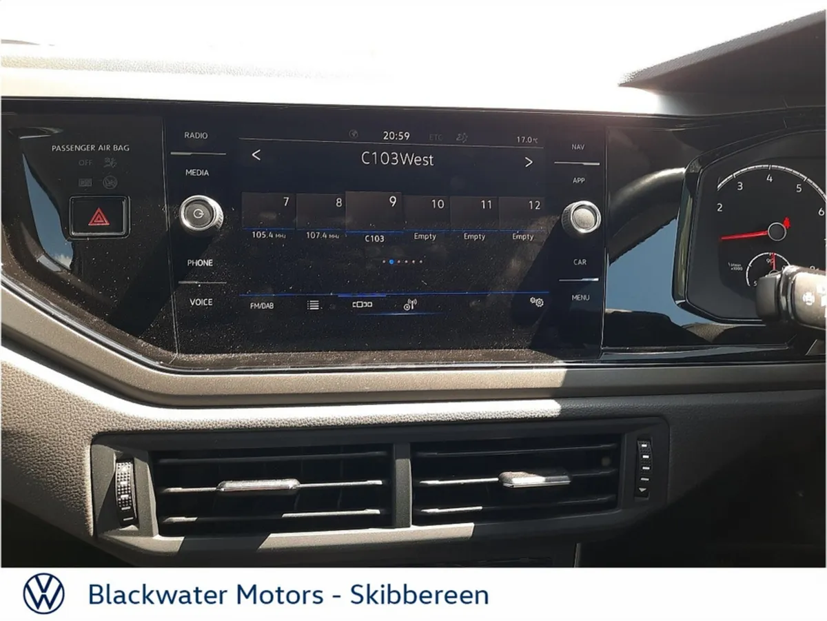 Volkswagen Polo Hatchback, Petrol, 2021, White