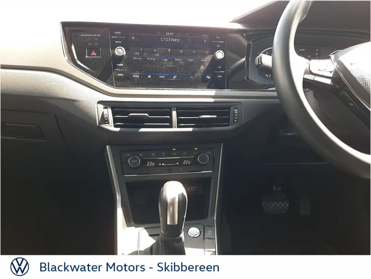 Volkswagen Polo Hatchback, Petrol, 2021, White