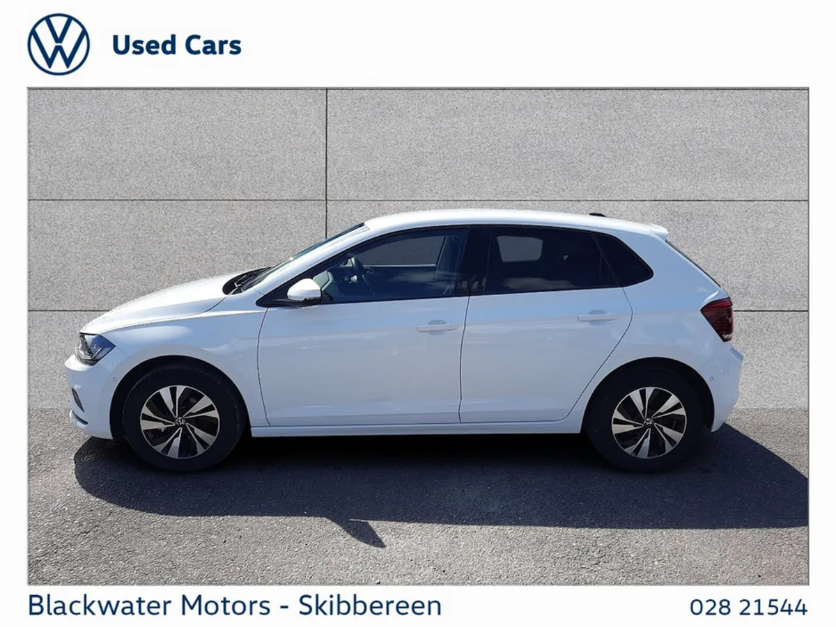 Volkswagen Polo Hatchback, Petrol, 2021, White