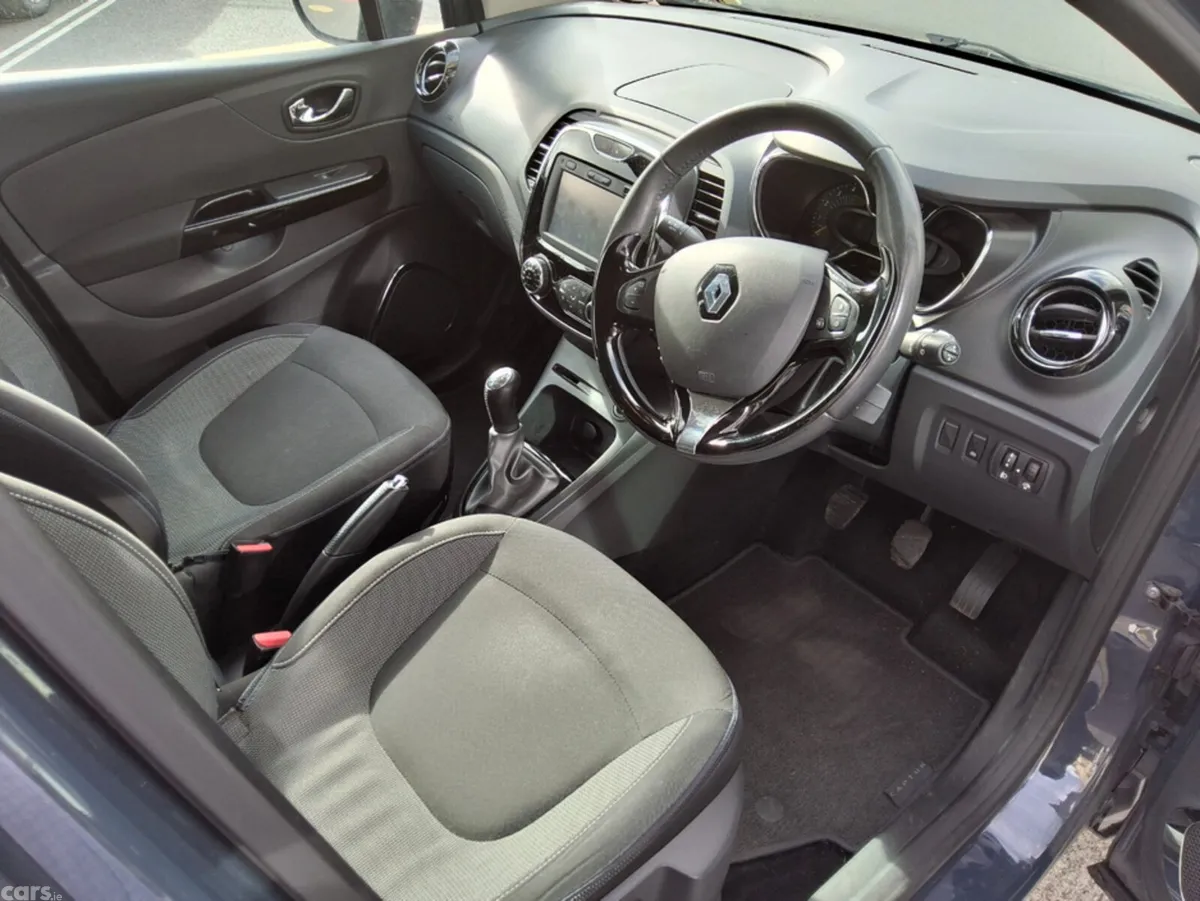 Renault Captur Hatchback, Diesel, 2016, Blue