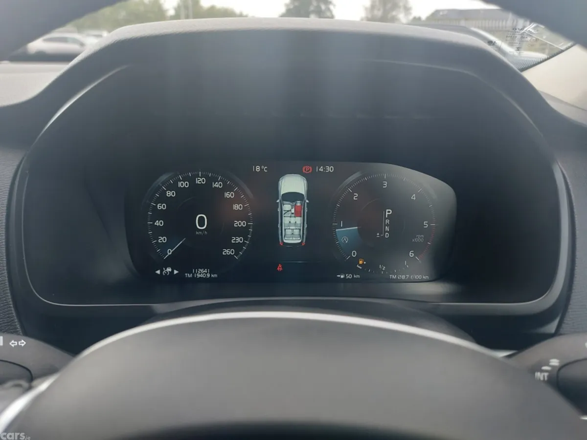 Volvo XC90 MPV, Diesel, 2019, Grey