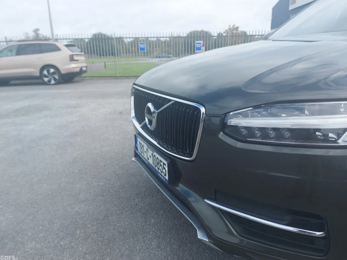 Volvo XC90 MPV, Diesel, 2019, Grey