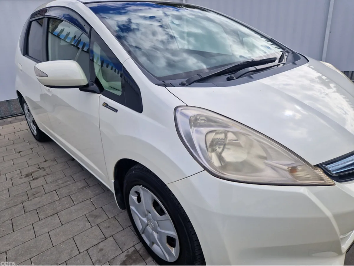Honda Fit Hatchback, Petrol Hybrid, 2012, White