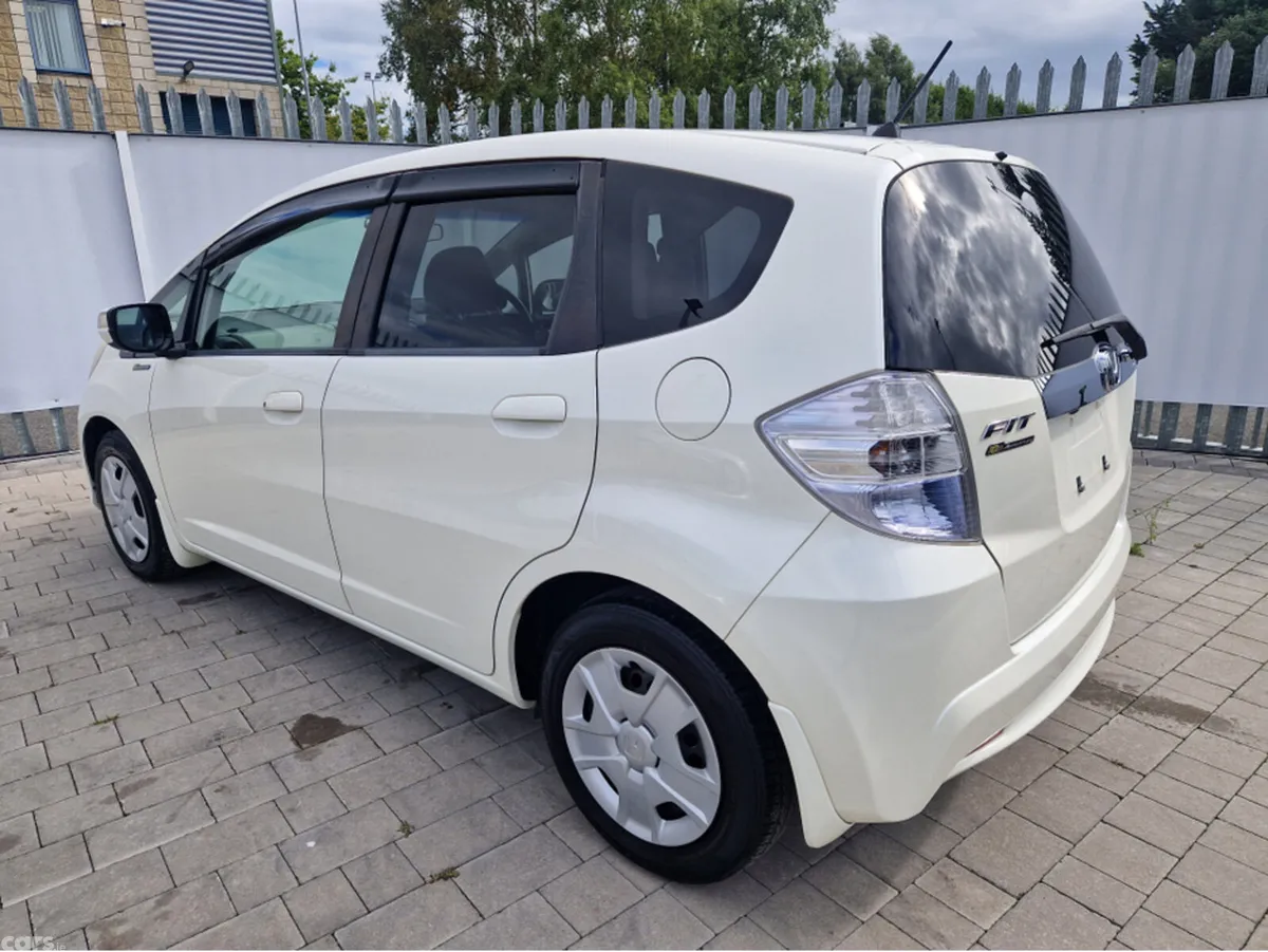 Honda Fit Hatchback, Petrol Hybrid, 2012, White