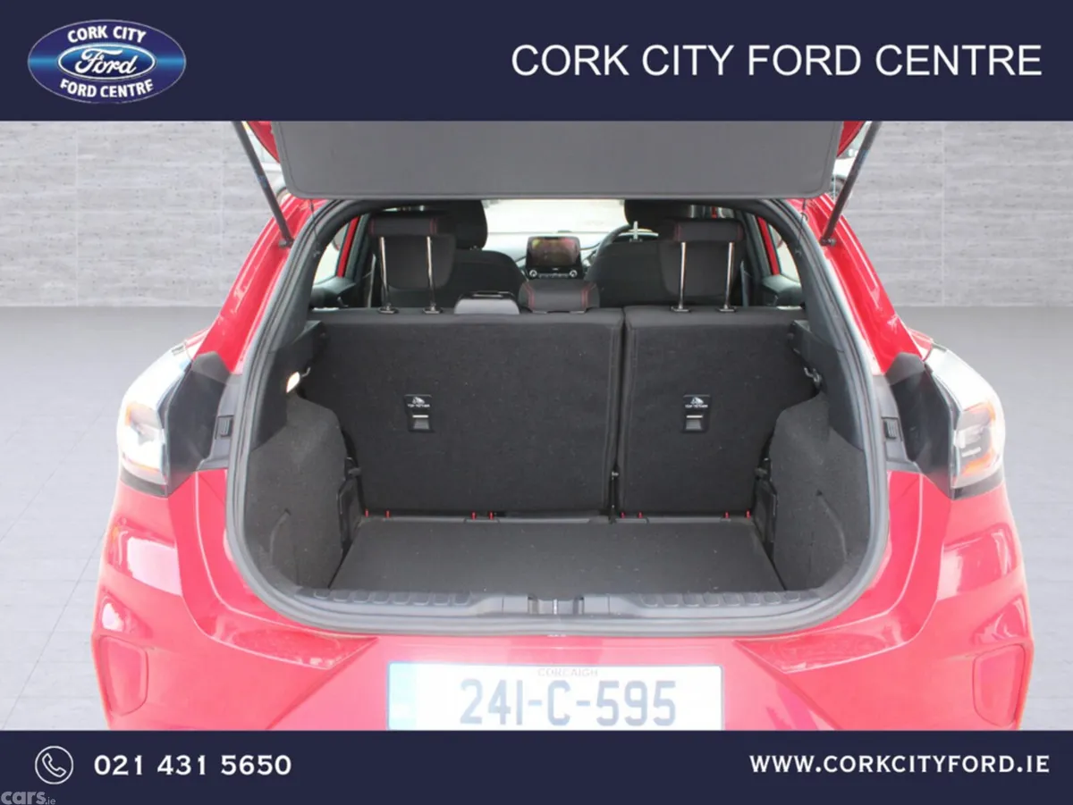 Ford Puma MPV, Petrol, 2024, Red