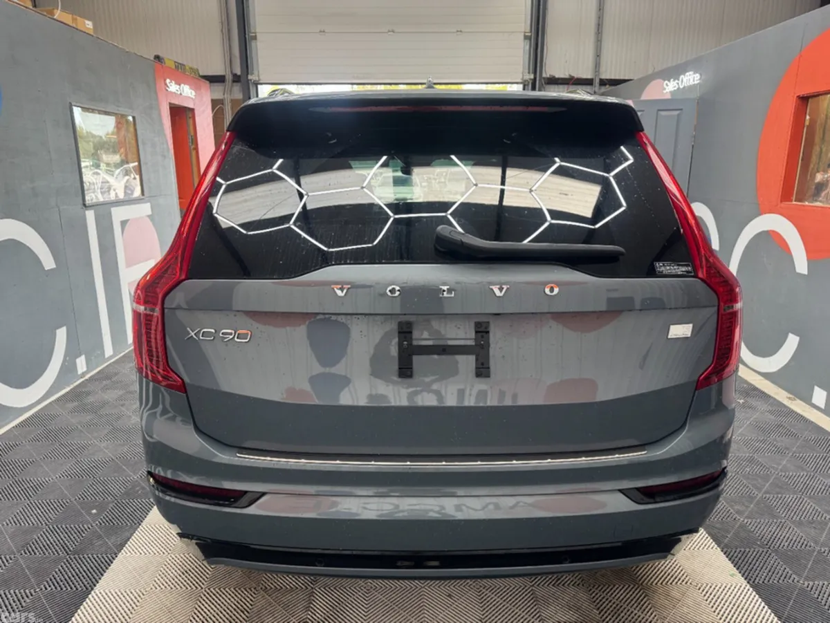 Volvo XC90 SUV, Petrol Plug-in Hybrid, 2023, Grey