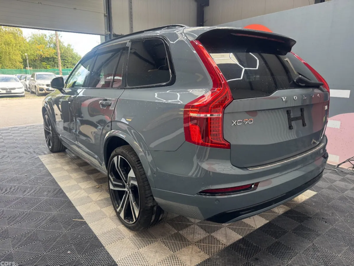 Volvo XC90 SUV, Petrol Plug-in Hybrid, 2023, Grey