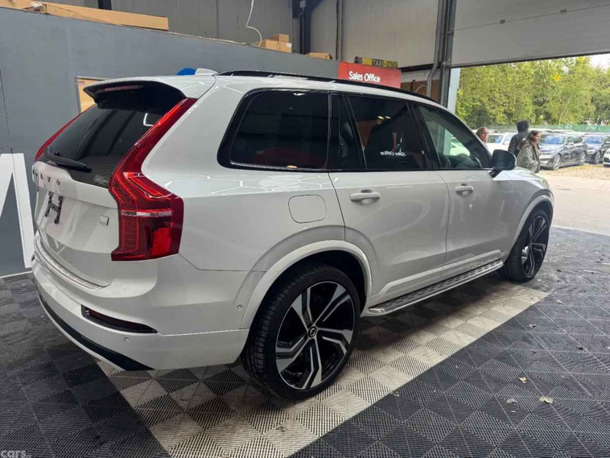 Volvo XC90 SUV, Petrol Plug-in Hybrid, 2023, White