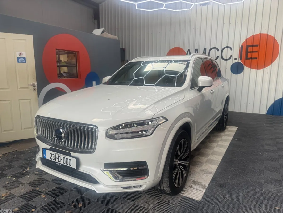 Volvo XC90 SUV, Petrol Hybrid, 2023, White