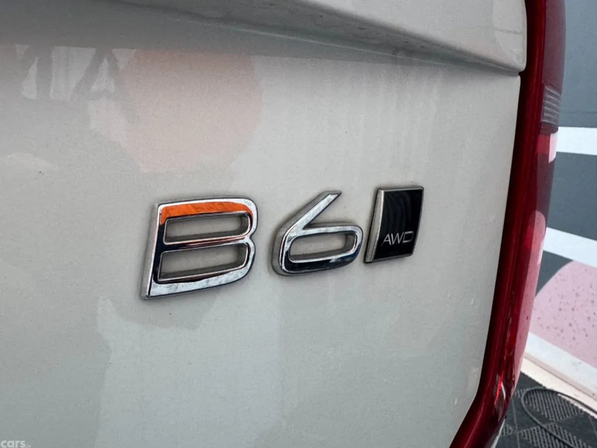Volvo XC90 SUV, Petrol Hybrid, 2023, White