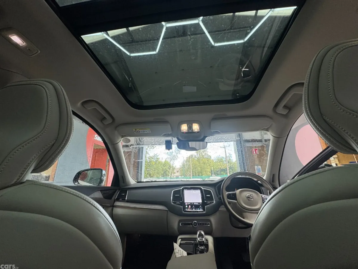 Volvo XC90 SUV, Petrol Plug-in Hybrid, 2023, White