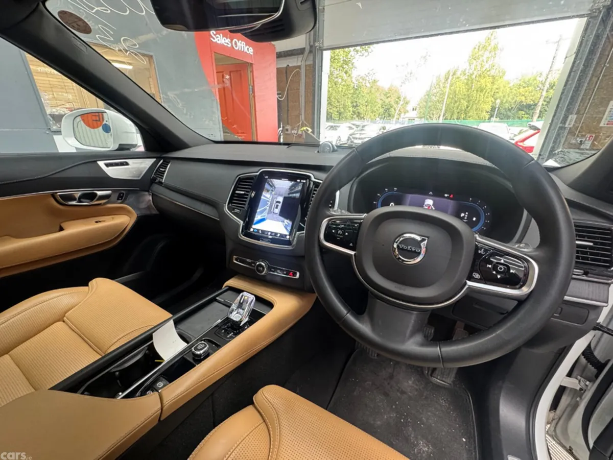 Volvo XC90 SUV, Petrol Hybrid, 2023, White