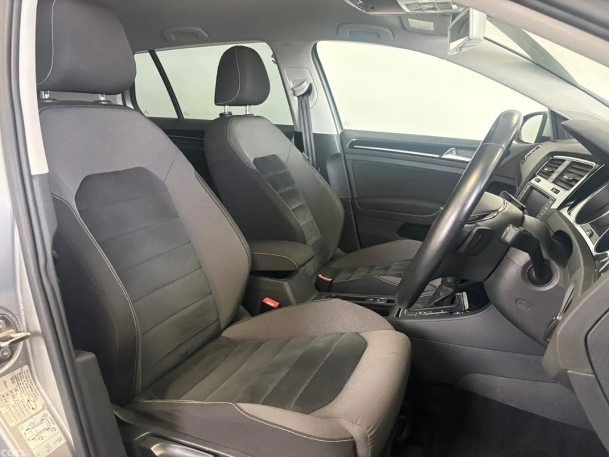 Volkswagen Golf Hatchback, Petrol, 2019, Silver