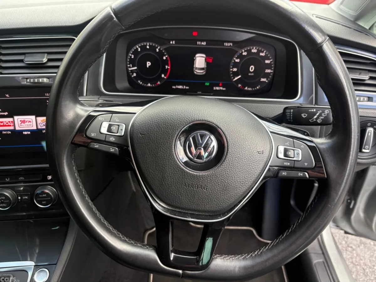 Volkswagen Golf Hatchback, Petrol, 2019, Silver