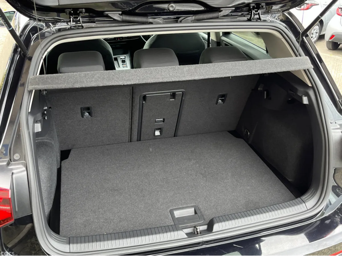 Volkswagen Golf Hatchback, Diesel, 2024, White