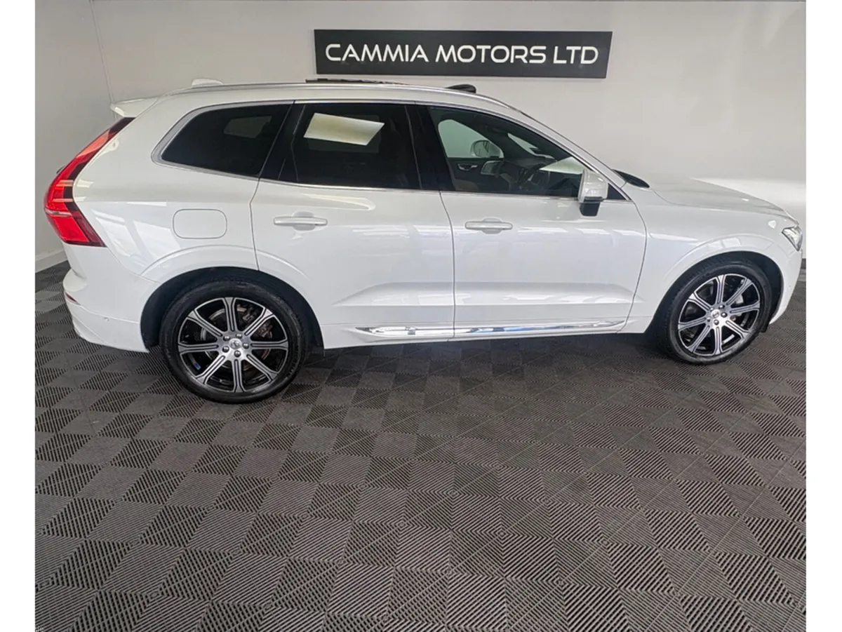 Volvo XC60 SUV, Petrol Plug-in Hybrid, 2017, White