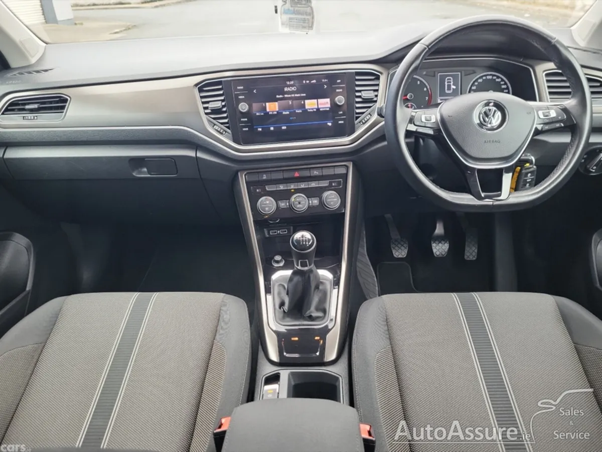 Volkswagen T-Roc Hatchback, Petrol, 2019, White